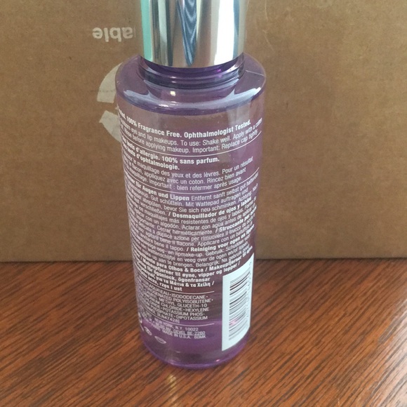 Clinique makeup remover - Picture 2 of 2